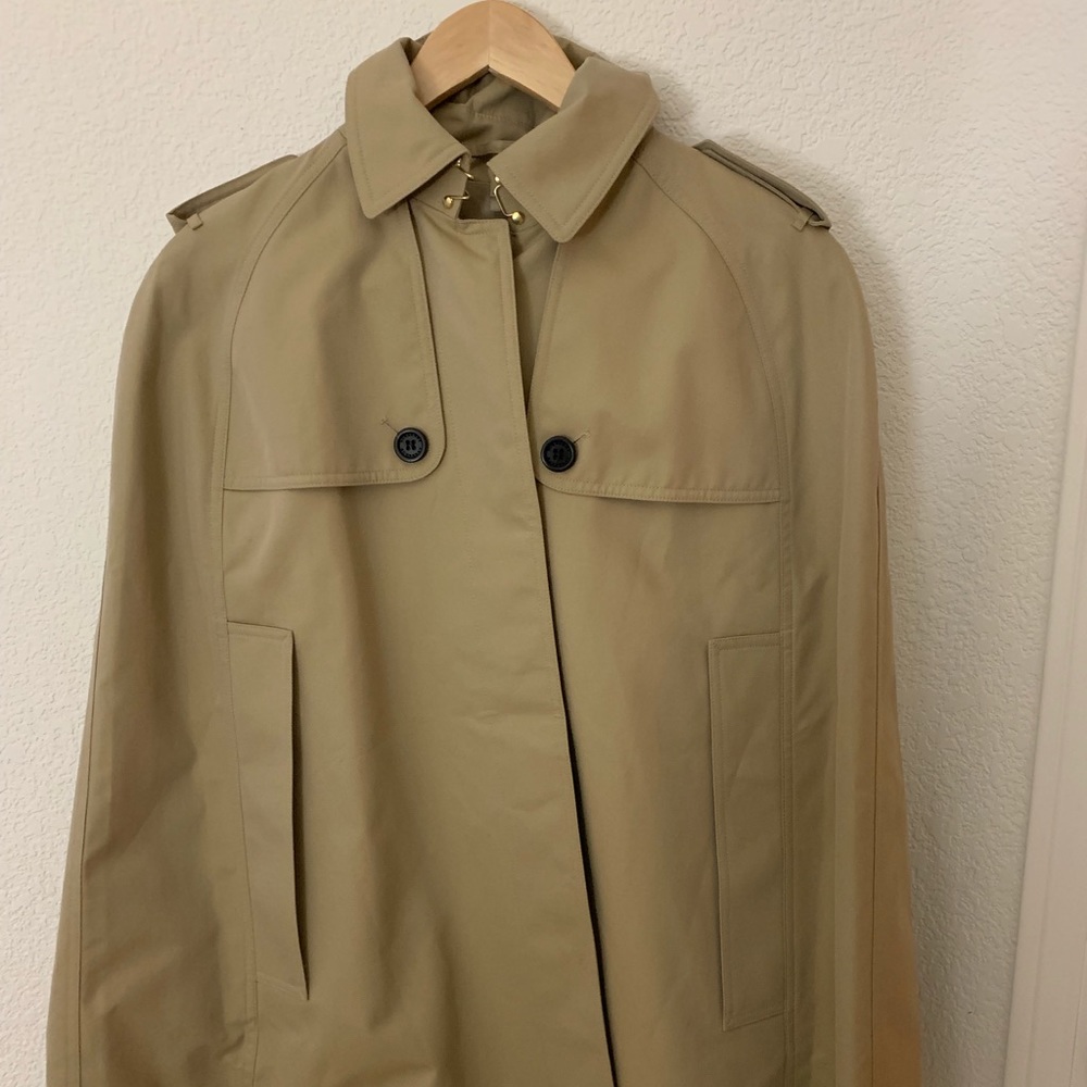 Burberry capeSOLD